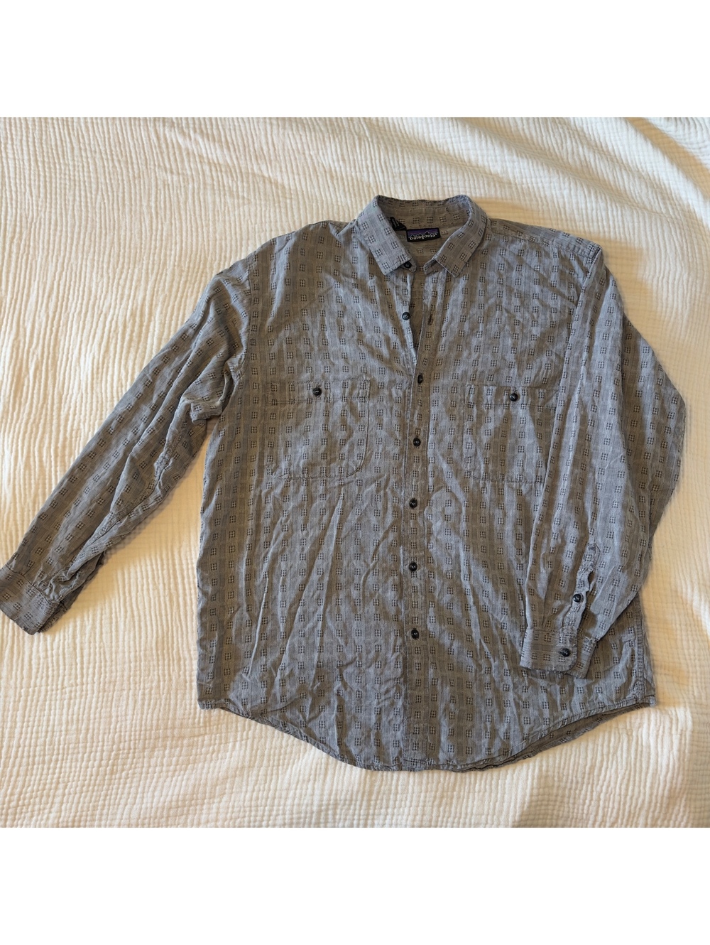 Vintage Patagonia Men’s Large 100% Cotton Button Up Shirt Gray Geometric